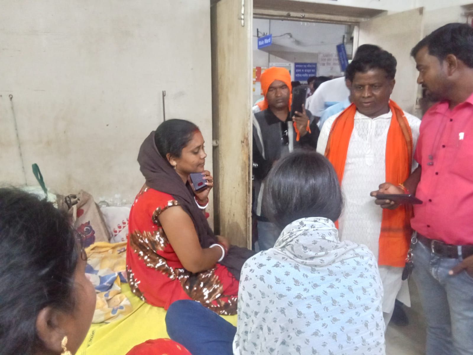 জঙ্গলমহলের স্বাস্থ্য ব্যবস্থার হাল ফেরাতে উদ্যোগী বান্দোয়ানের বিধায়ক লবসেন বাস্কে