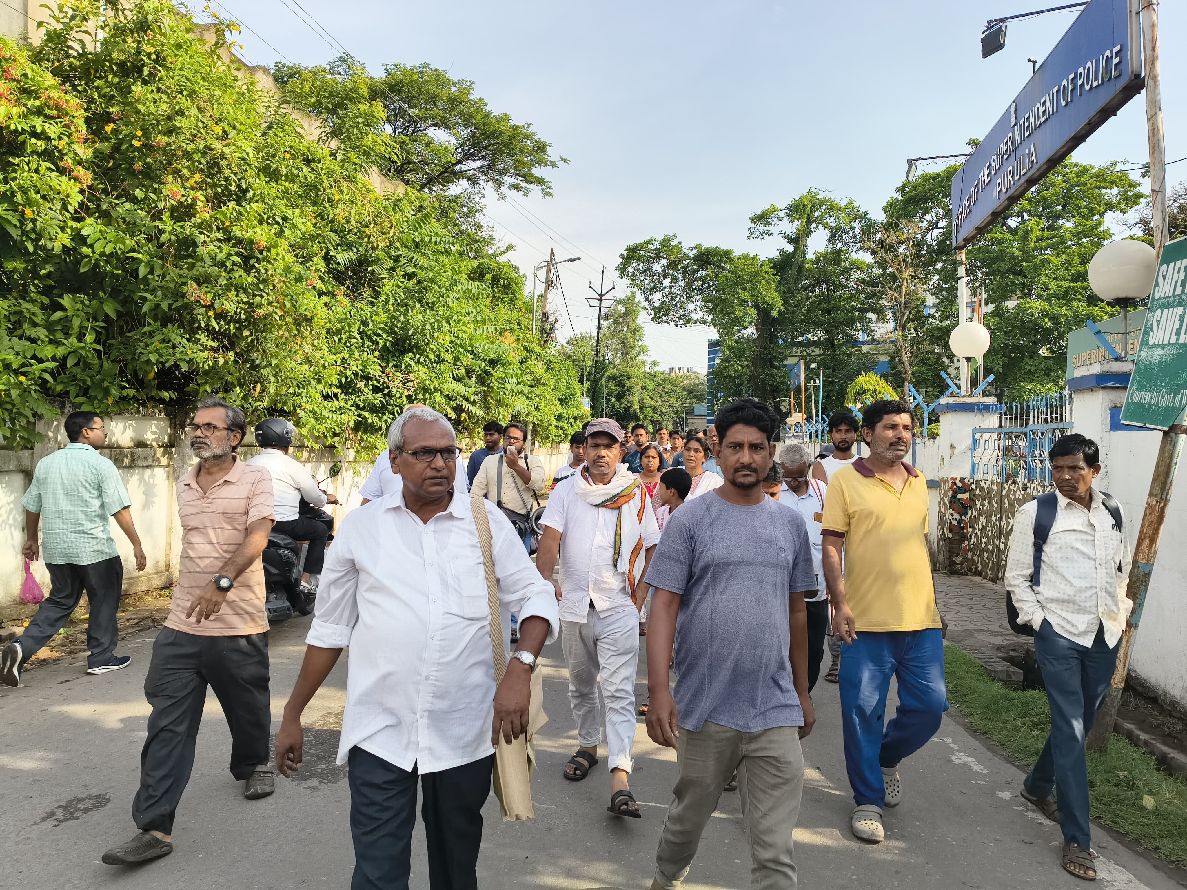 বুলডোজার বিধ্বস্ত হকাররা পাবে পুনর্বাসন? আশা জাগালো এসইউসিআই