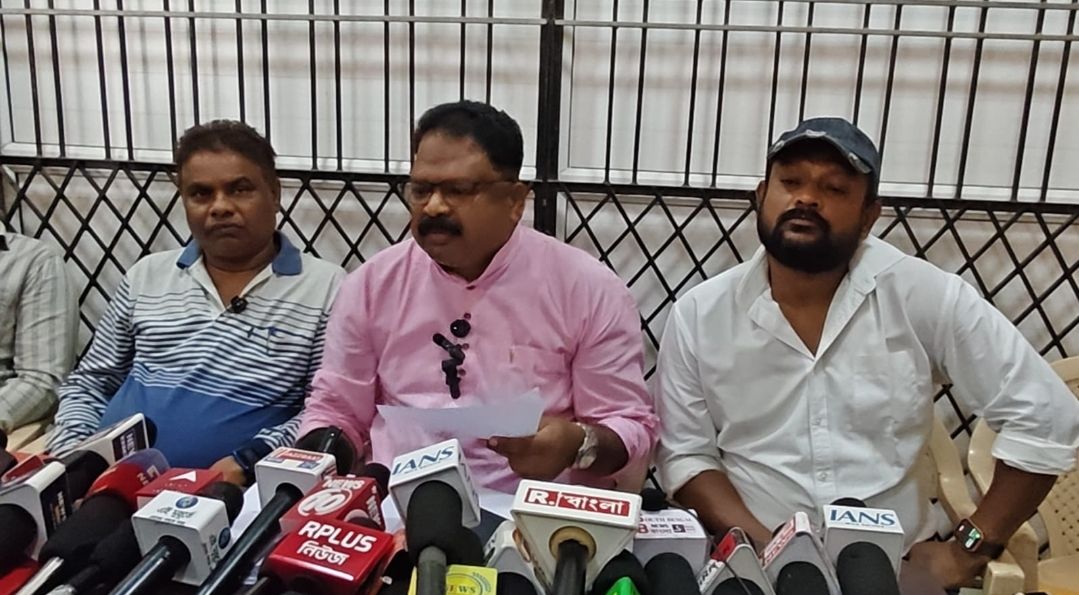"তৃণমূলের পতাকা তলে নয়, আদালতের রায়ে ফিরে আসা পুরুলিয়া পুরসভা কাজ করবে ডবল ইঞ্জিন মডেল মেনে" :  নবেন্দু