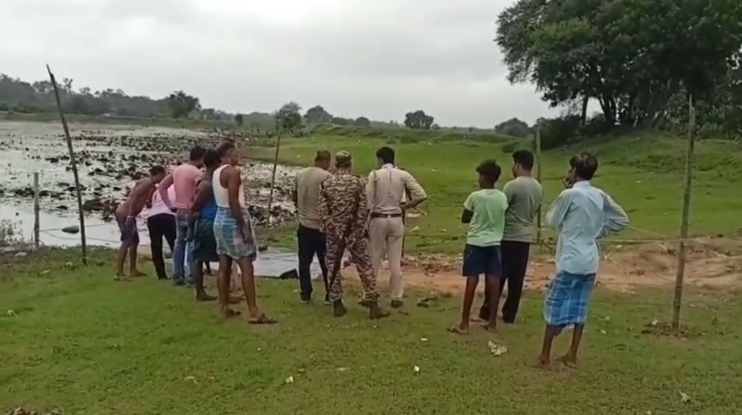 ডিমডিহা গ্রামে মহিলার বি*বস্ত্র র*ক্তাক্ত দেহ, খু*ন নাকি অন্য কোন নৃ*শং*সতা?