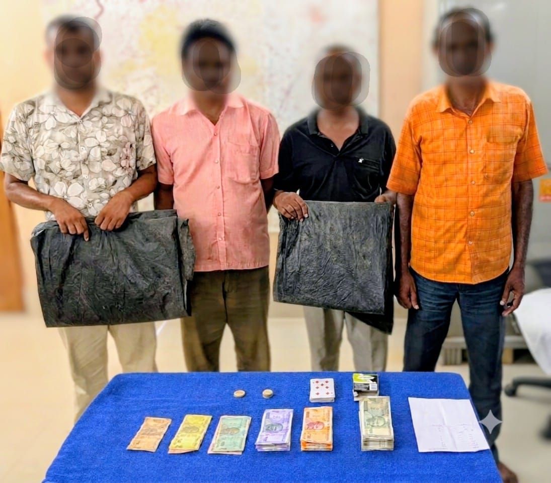 কোটশিলায় জুয়ার ডেরায় হানা, গ্রেফতার ৪
