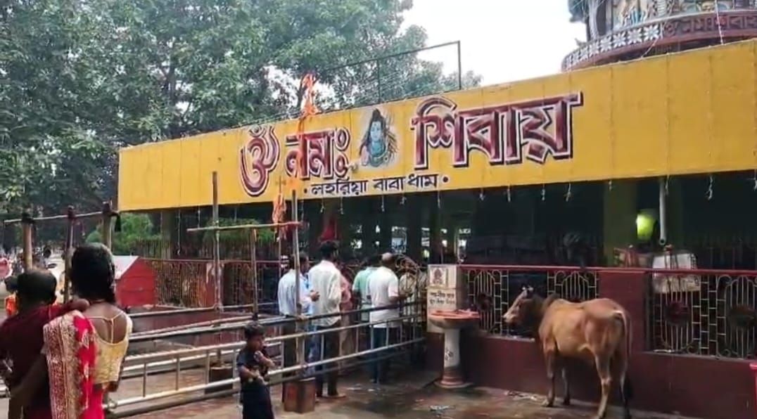 শ্রাবণের প্রথম সোমবারে ভক্তির প্লাবন জেলা জুড়ে