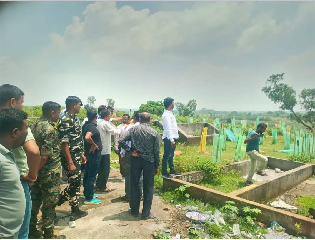 পরিবেশ বান্ধব ফুড প্রসেসিং শিল্পের জন্য জমি পরিদর্শনে জয়পুরের বিধায়ক বিশ্বজিৎ মাহাতো