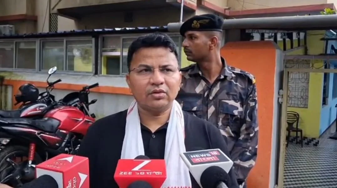 নেতাজির অবমাননাকারীদের রেয়াত নয়, কড়া বার্তা পুরুলিয়ার সাংসদ জ্যোতির্ময় সিং মাহাতোর