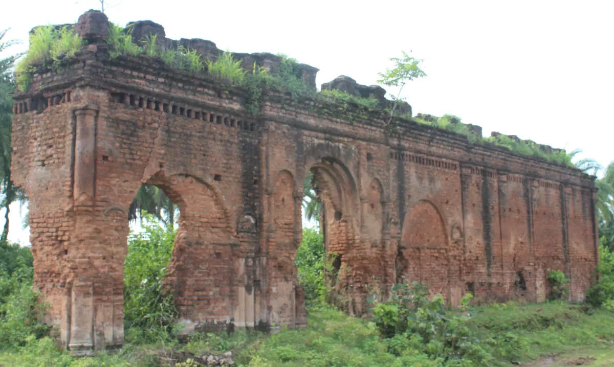 নদী-জঙ্গলে ঘেরা রাজা-রাজড়ার রাজধানী থেকে অনালোকিত জনপদ, কেশরগড়ে ছড়িয়ে মানভূমের ইতিহাস