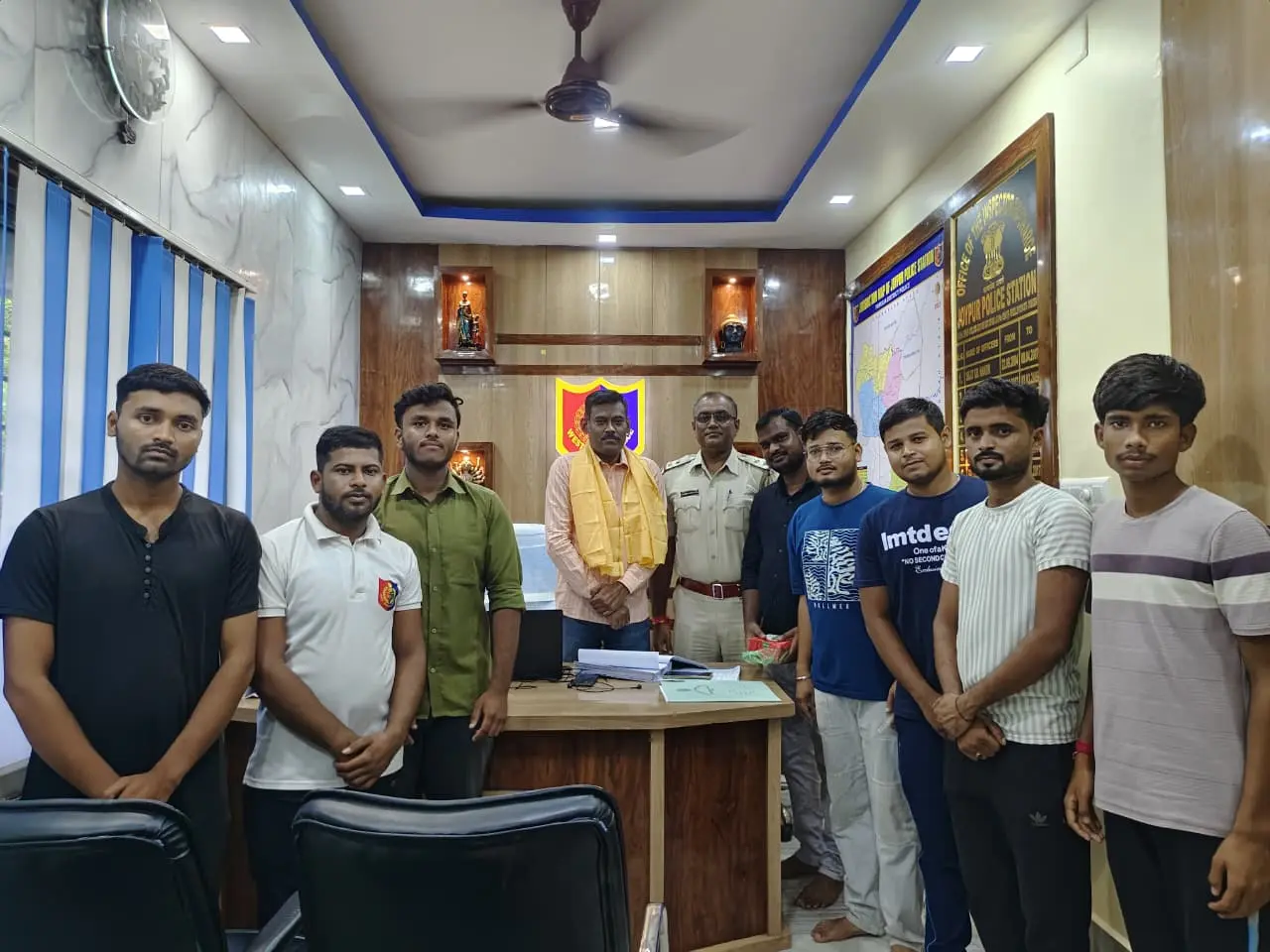 পুলিশ দিবসে জয়পুর থানার আইসি-সহ পুলিশকর্মীদের সংবর্ধনা এবিভিপি-র