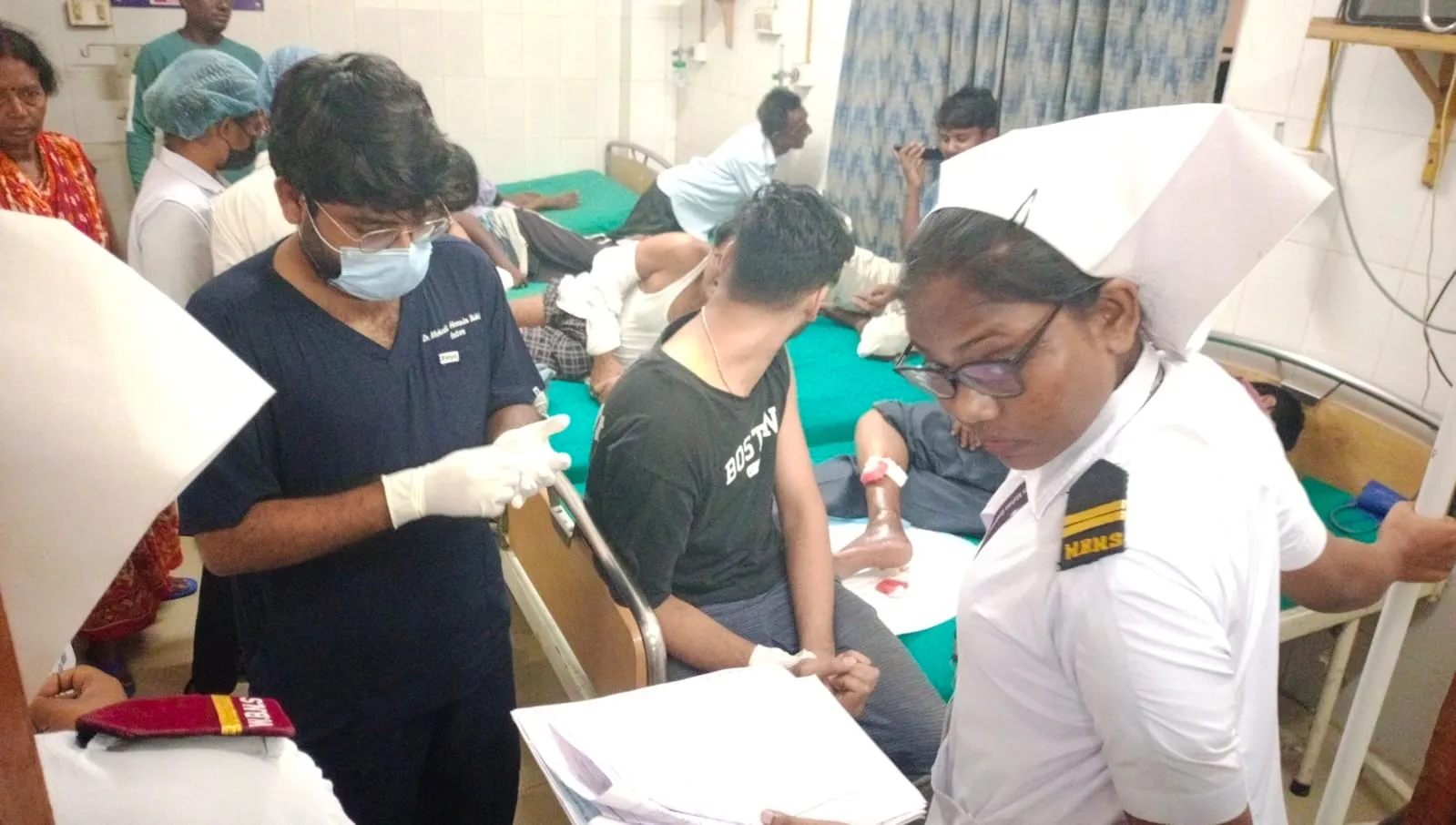 পুরুলিয়া শহরে এক ঘন্টায় কুকুরের কামড়ে জখম ১৬, জলাতঙ্ক আতঙ্ক তীব্র