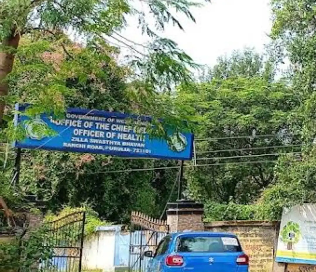 প্রকাশ্যে অপমান? পুরুলিয়ার সমস্ত ব্লক অ্যাকাউন্টস ম্যানেজারের প্রতিবাদ
