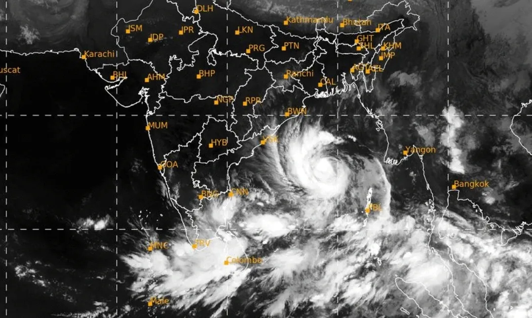 বুধবার থেকে বৃষ্টি, হলুদ সতর্কতা পুরুলিয়ায়