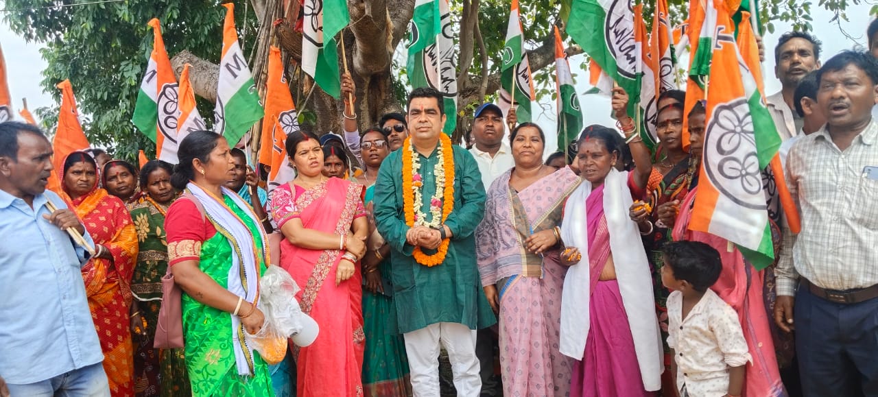 উন্নয়নের বার্তা নিয়ে জনসংযোগে কাশিপুরে তৃণমূল প্রার্থী সৌমেন